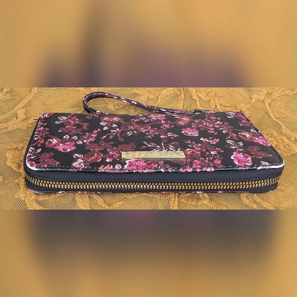 BETSEY JOHNSON Multi Color Floral Checkbook XORING Wristlet Wallet